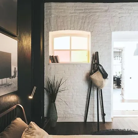 A Design In A Historic Building Appartement Tallinn